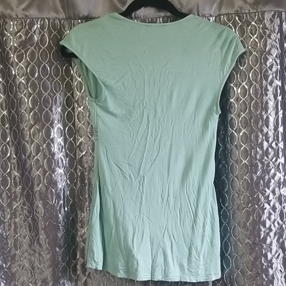Express Green Sleeveless Blouse - Picture 4 of 4